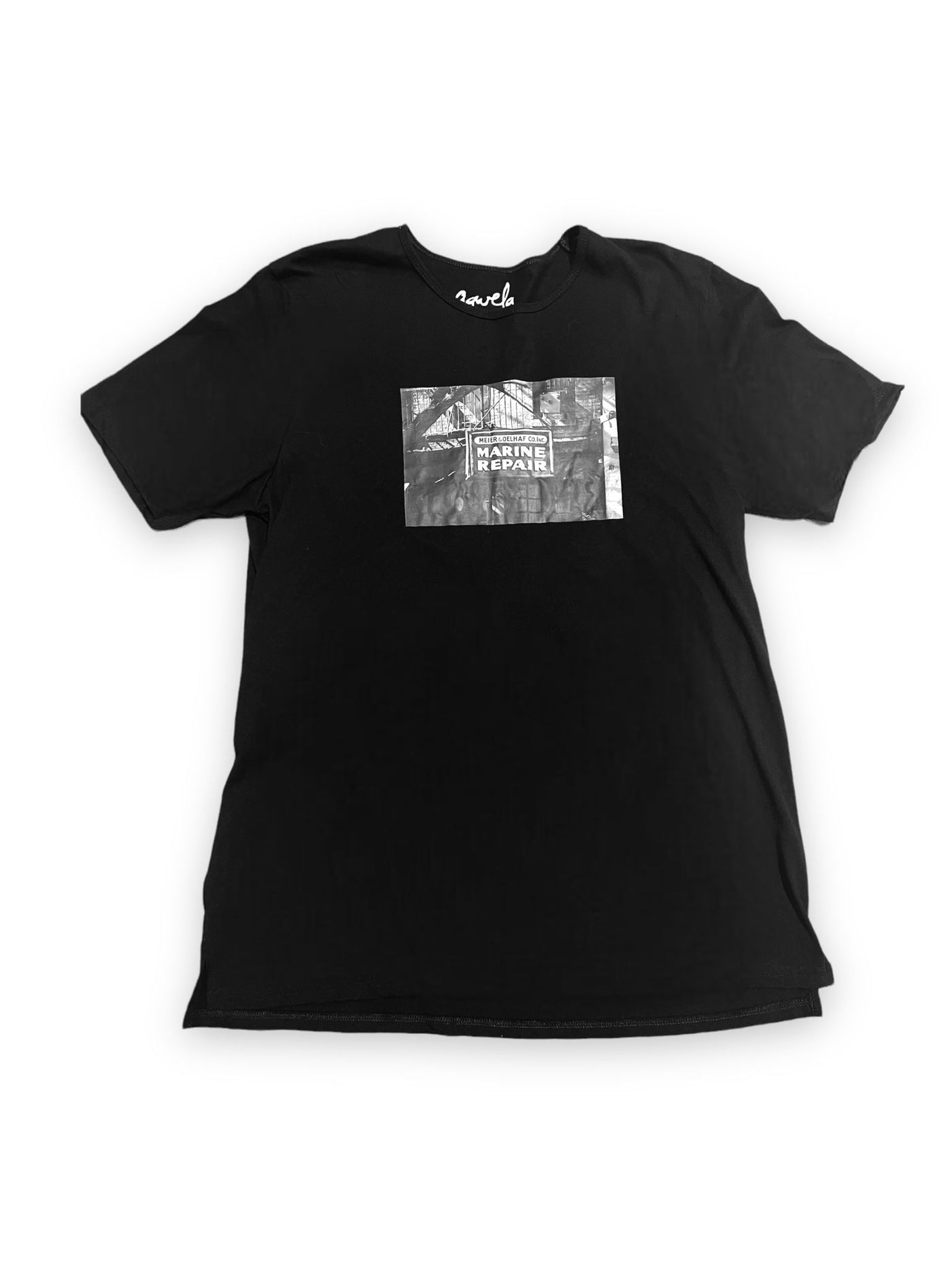 Lana – černé tričko s děleným lemem (Marine Repair + Cut &amp; Run)